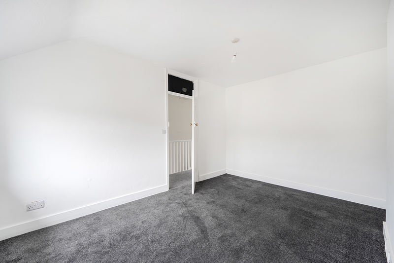 Bedroom- click for photo gallery